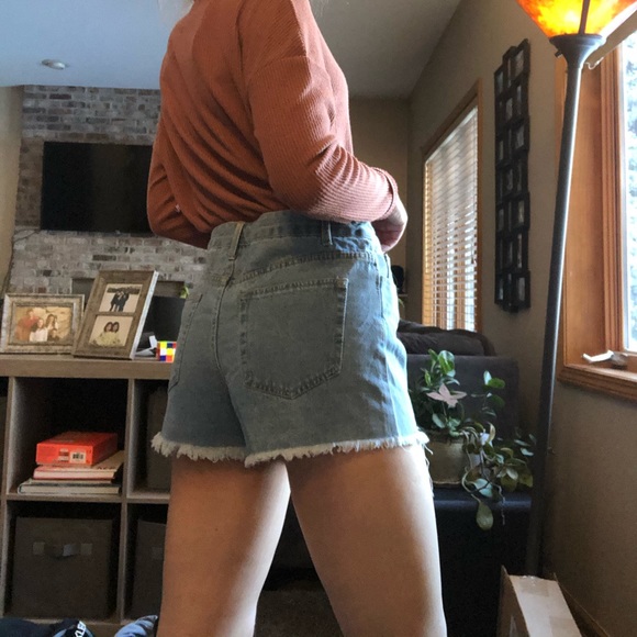 Denim shorts - Picture 4 of 7